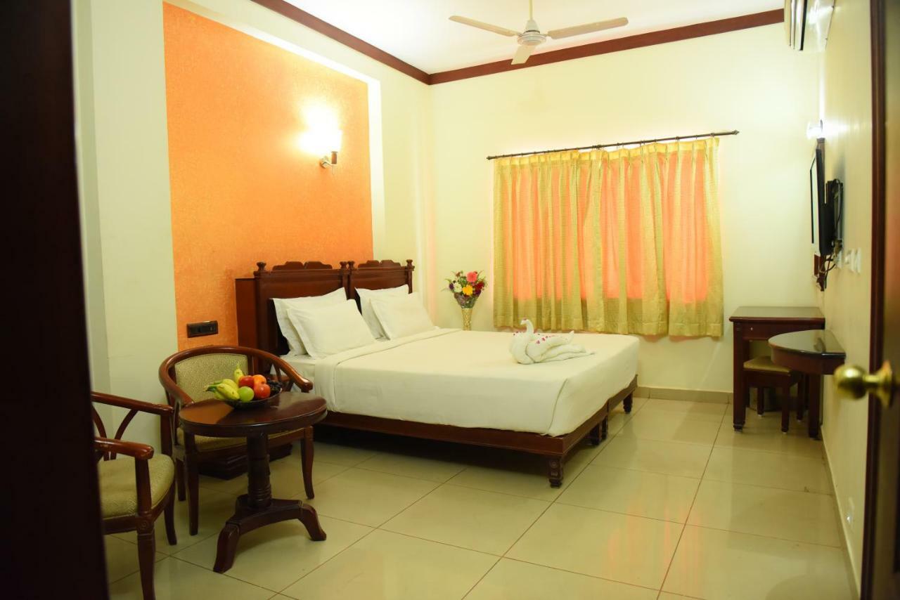 Chendhoor Residency Hotel Tiruchirappalli Екстериор снимка