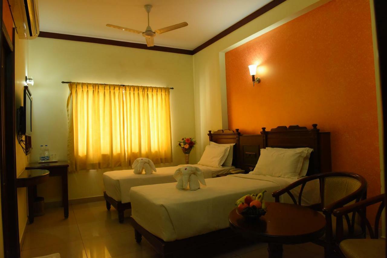 Chendhoor Residency Hotel Tiruchirappalli Екстериор снимка