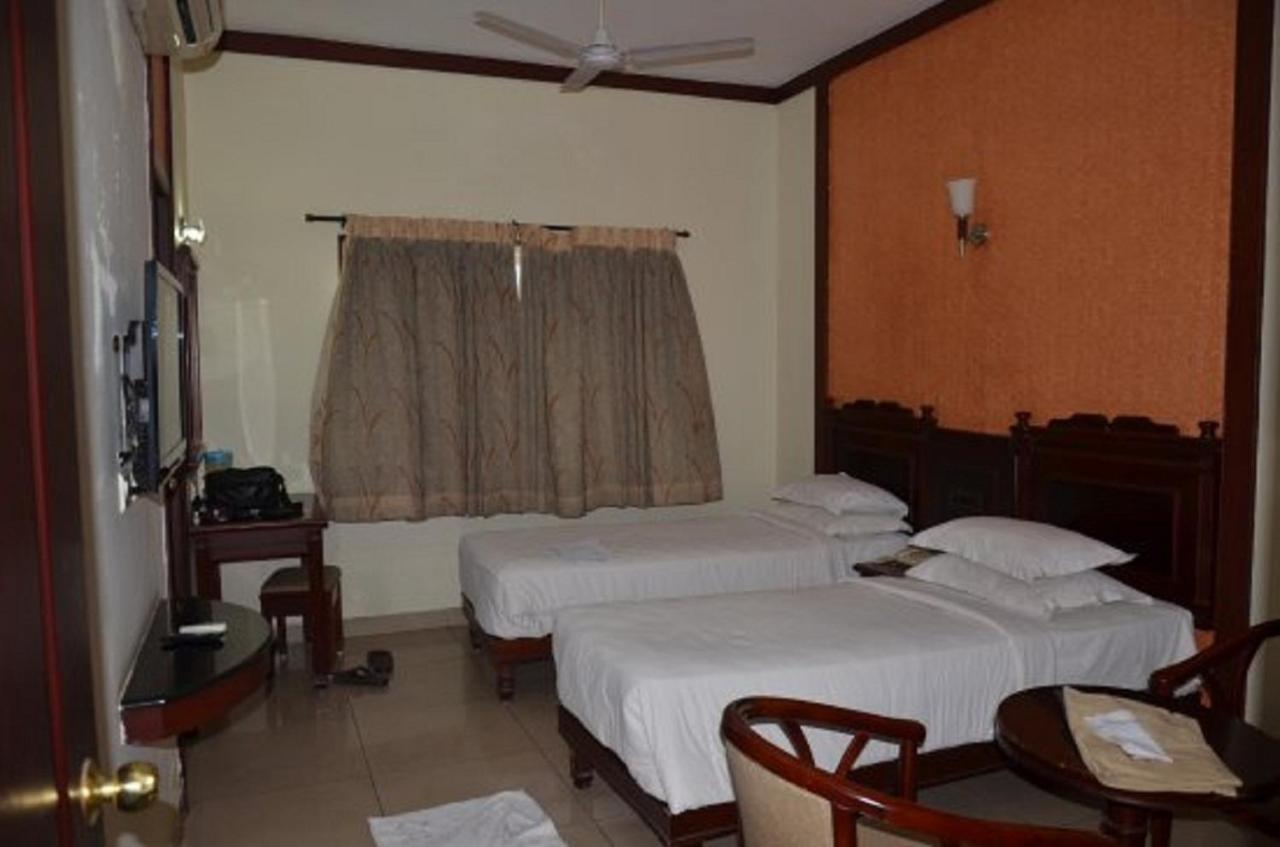 Chendhoor Residency Hotel Tiruchirappalli Екстериор снимка
