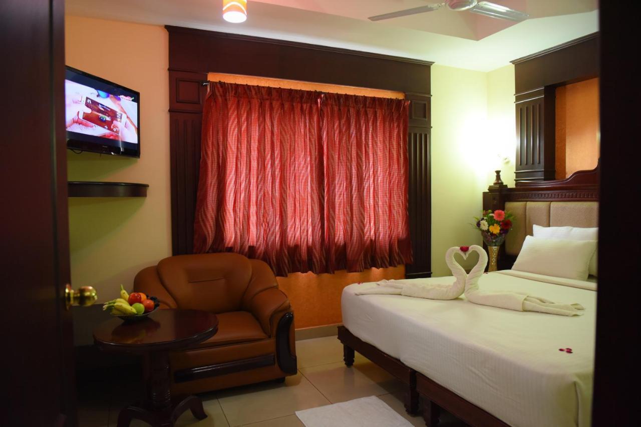 Chendhoor Residency Hotel Tiruchirappalli Екстериор снимка